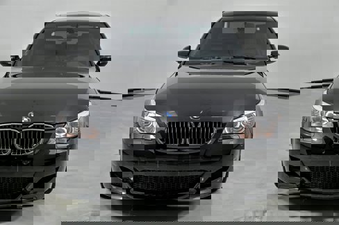 Used 2006 BMW M5 image 5