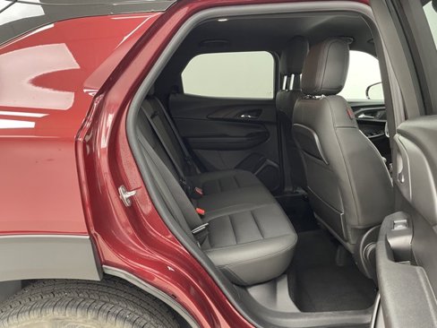 Used 2022 Chevrolet TrailBlazer RS w/ Technology Package image 13