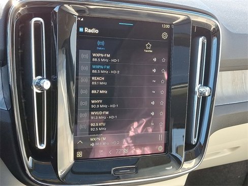 New 2025 Volvo XC40 B5 Plus w/ Protection Package Premier image 14