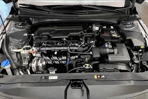 Used 2024 Hyundai Elantra SEL w/ Convenience Package image 28