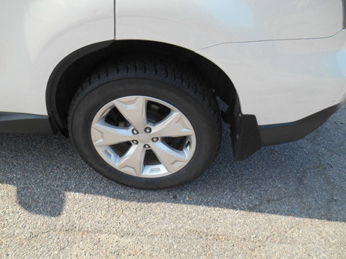 Used 2015 Subaru Forester 2.5i w/ Alloy Wheel Package image 5