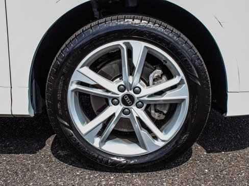Used 2022 Audi Q3 2.0T Premium w/ Convenience Package image 7