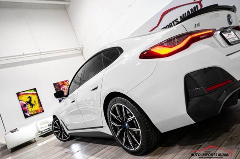 Used 2022 BMW i4 eDrive40 w/ M Sport Package image 98