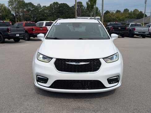 Used 2021 Chrysler Pacifica Touring-L image 5