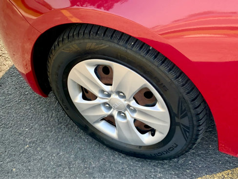 Used 2016 Kia Forte LX image 19