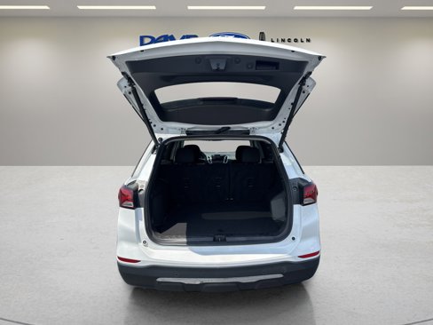 Used 2023 Chevrolet Equinox LT image 10