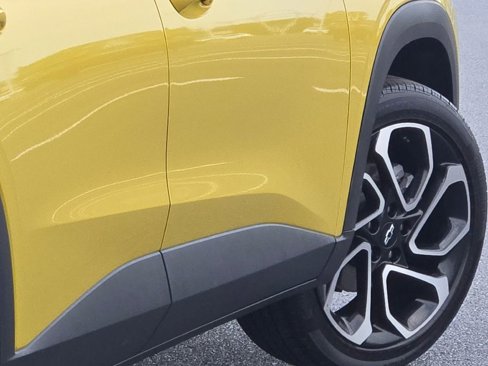 Used 2024 Chevrolet Trax RS w/ Sunroof Package image 10
