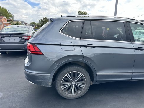 Used 2018 Volkswagen Tiguan SEL w/ 3rd Row Seat Package image 9