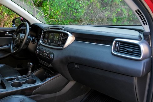 Used 2017 Kia Sorento EX image 18