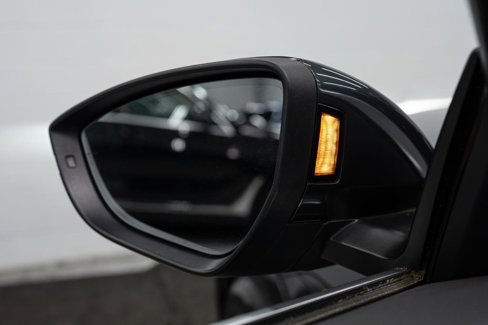 Used 2021 Audi e-tron Premium image 50