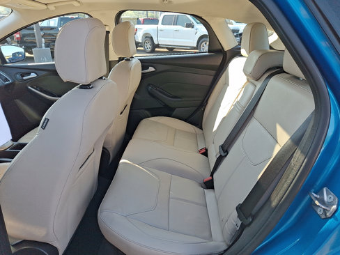Used 2015 Ford Focus Titanium w/ Titanium Technology Package image 10