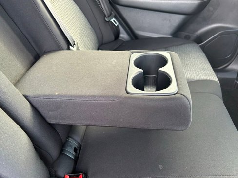 Used 2023 Nissan Rogue SV image 34