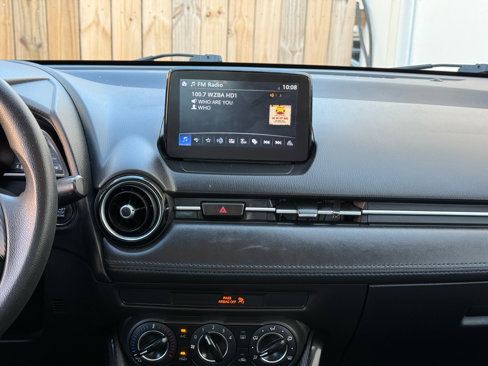 Used 2018 Toyota Yaris iA image 21
