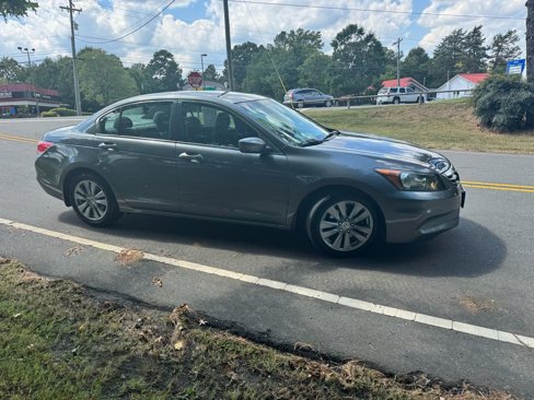 Used 2011 Honda Accord EX image 3