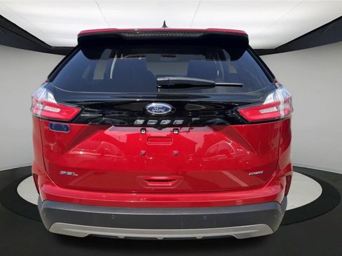 Used 2024 Ford Edge SEL image 5