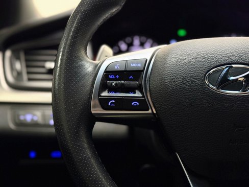 Used 2018 Hyundai Sonata Sport image 18