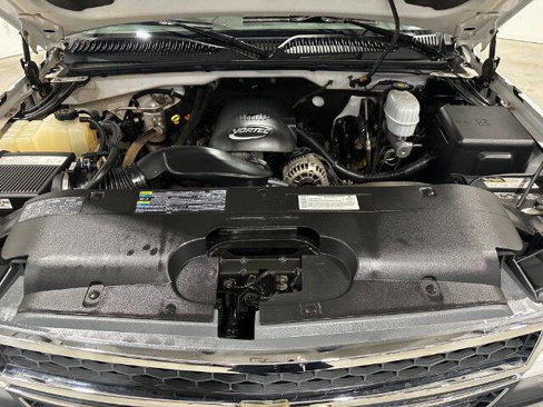Used 2005 Chevrolet Silverado 2500 LS image 22