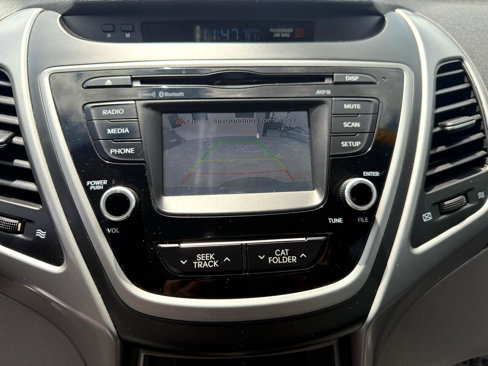 Used 2014 Hyundai Elantra Limited image 21