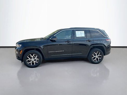 Used 2024 Jeep Grand Cherokee Limited image 8