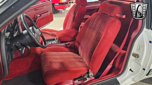 Used 1988 Ford Thunderbird image 23