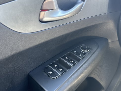 Used 2021 Kia Forte LXS image 22