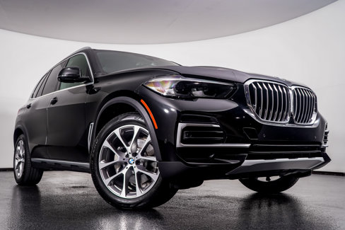 Used 2023 BMW X5 sDrive40i w/ Parking Assistance Package image 4