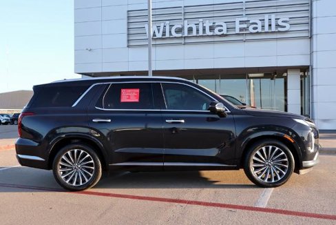 Used 2024 Hyundai Palisade Calligraphy image 5