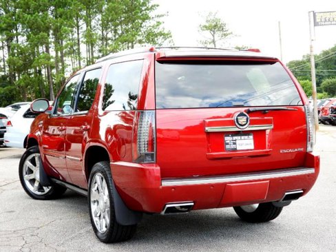 Used 2013 Cadillac Escalade Premium image 17