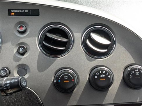 Used 2007 Pontiac Solstice Convertible w/ Premium Package image 14