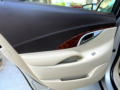 Used 2010 Buick LaCrosse CXL w/ Luxury Package image 11