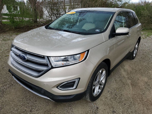 Used 2018 Ford Edge Titanium w/ Ford Safe & Smart Package image 2