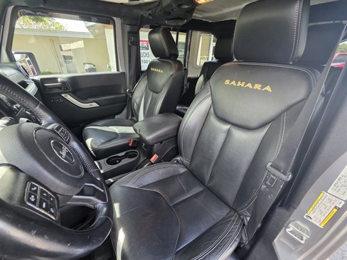 Used 2014 Jeep Wrangler Unlimited Sahara w/ Dual Top Group image 15