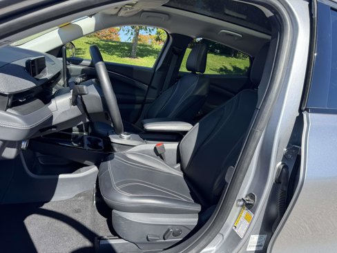 Used 2021 Ford Mustang Mach-E Premium image 12