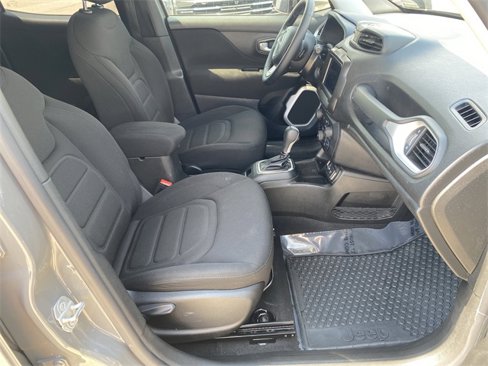 Used 2021 Jeep Renegade Latitude w/ Convenience Group image 24