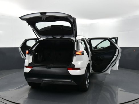 Used 2022 Chevrolet Bolt EUV LT w/ Convenience Package image 32