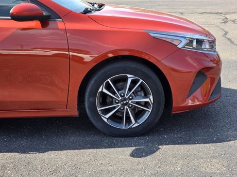 Used 2022 Kia Forte LXS image 9