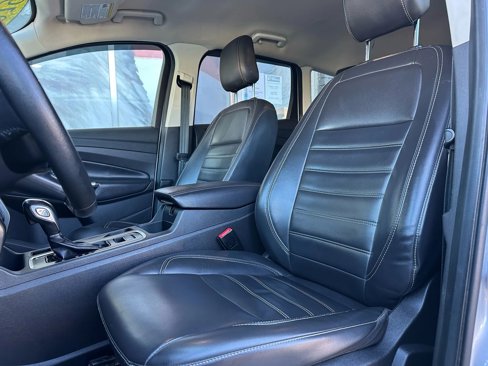 Used 2019 Ford Escape SEL image 10