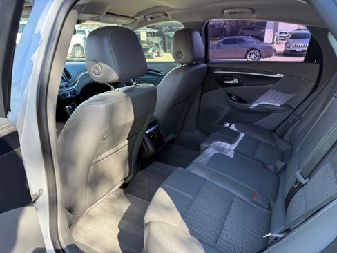 Used 2017 Chevrolet Impala LT image 14