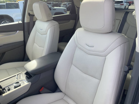 Used 2022 Cadillac XT5 Premium Luxury image 14
