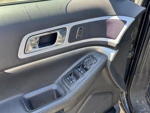 Used 2013 Ford Explorer XLT image 14