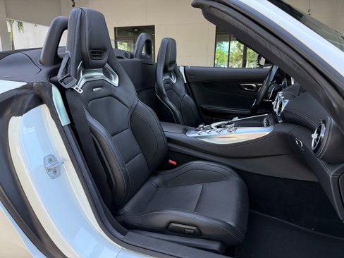 Used 2018 Mercedes-Benz AMG GT Roadster image 33