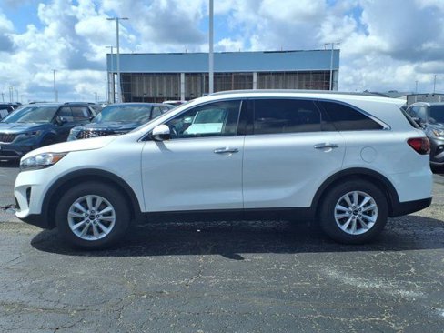 Used 2019 Kia Sorento LX w/ LX Convenience Package image 3