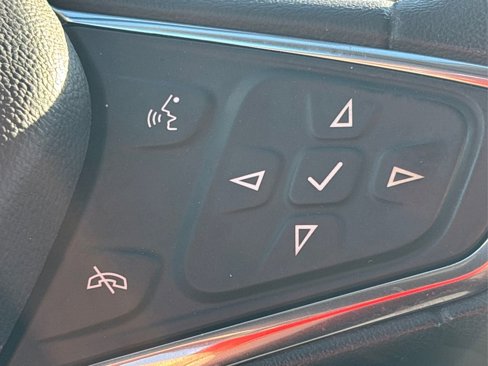 Used 2017 Chevrolet Malibu LT image 26