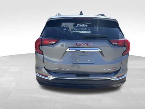 Certified 2021 GMC Terrain SLT w/ Infotainment Package II image 4