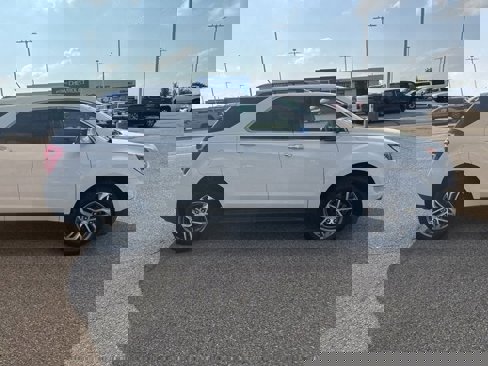 Used 2016 Chevrolet Equinox LTZ w/ Enhanced Convenience Package image 2