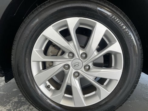 Used 2020 Hyundai Tucson SE image 52