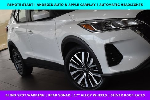 Used 2021 Nissan Kicks SV image 3