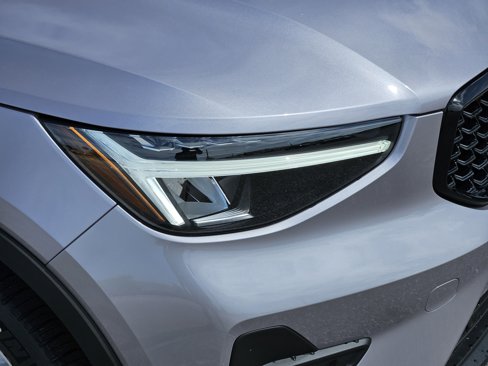 New 2026 Volvo XC40 B5 Core image 9