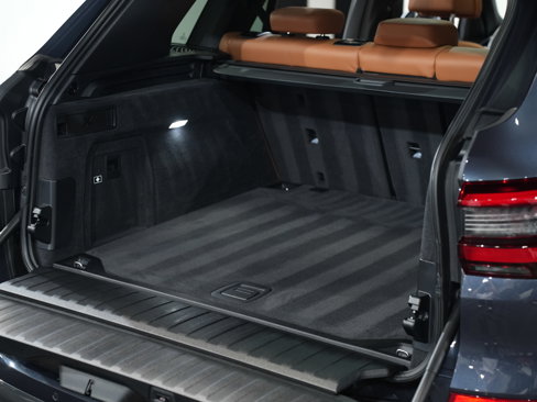 Used 2022 BMW X5 xDrive40i w/ M Sport Package image 57