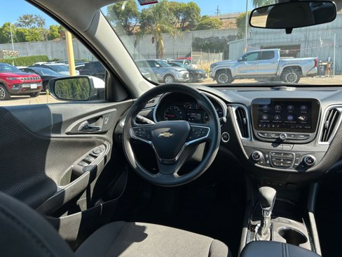Used 2024 Chevrolet Malibu LT image 34